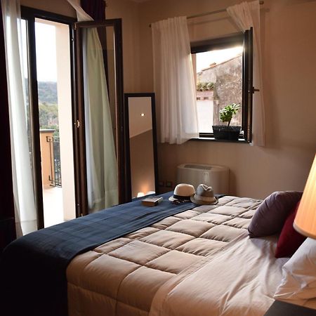 Cento Tari' Guest House Кастільйоне-ді-Сицилія Екстер'єр фото