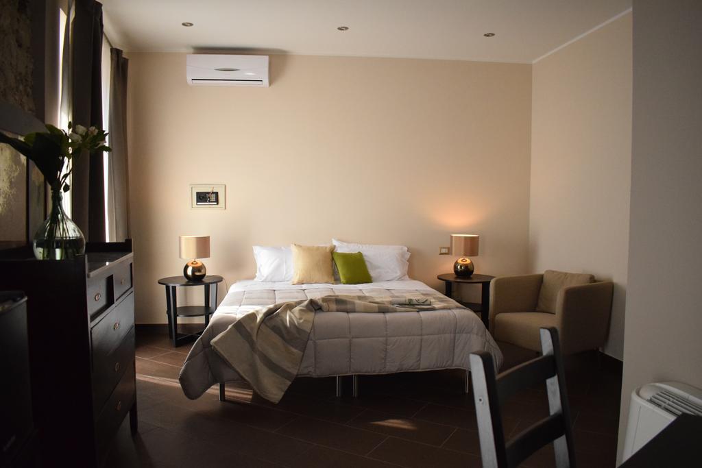 Cento Tari' Guest House Кастільйоне-ді-Сицилія Екстер'єр фото
